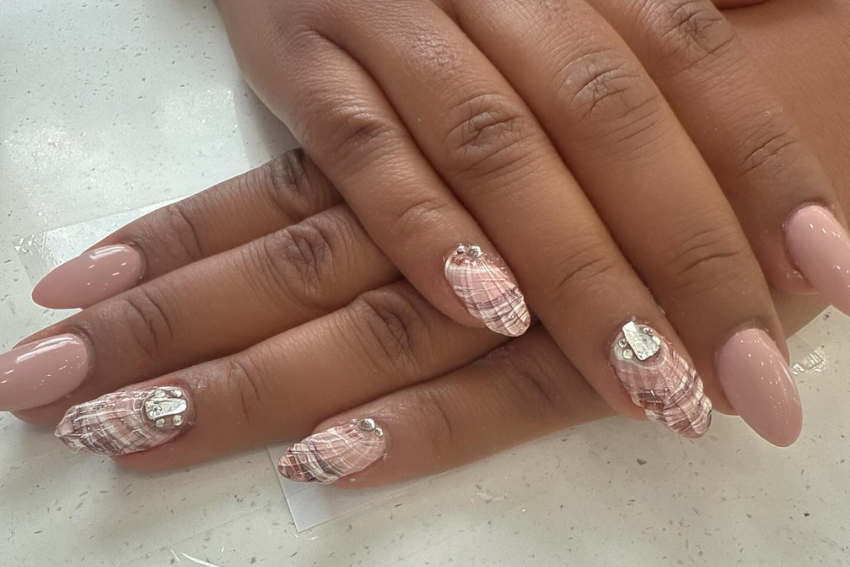 sample at nail deluxe nail bar 09